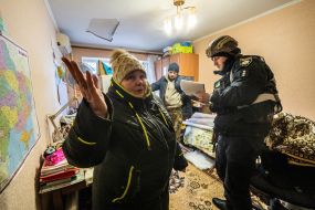A police officer describes the damage