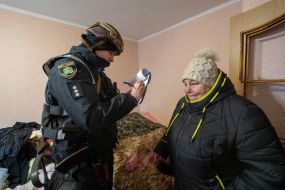 A police officer describes the damage