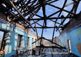 Destroyed school in the city of Mirnograd