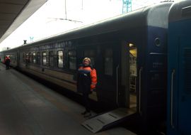 Демонстрація медичних евакуаційних вагонів для поранених військовослужбовців в Києві