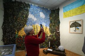 Еxhibition of grid paintings