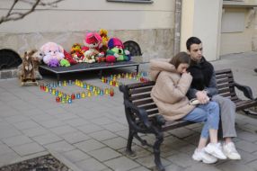 Commemoration of the dead in the Mariupol Drama Theater