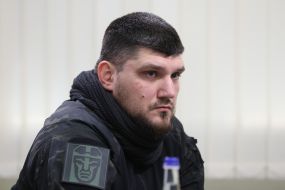 Denis Nikitin "White Rex"