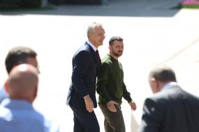 Volodymyr Zelenskіy,  Jens Stoltenberg