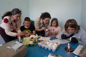 Майстер-клас з розпису великодніх яєць
