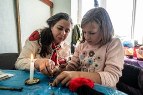 Майстер-клас з розпису великодніх яєць