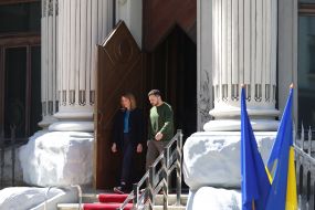 Volodymyr Zelenskyi and Robert Metsola