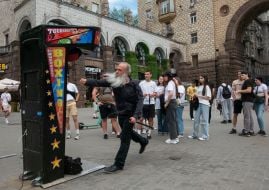 Street attraction on Khreschatyk