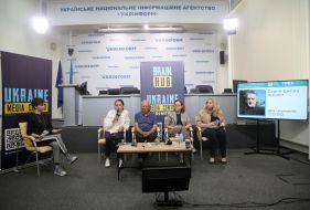 Татьяна Катриченко, Василий Хилюк, Лина Кущ и Оксана Романюк