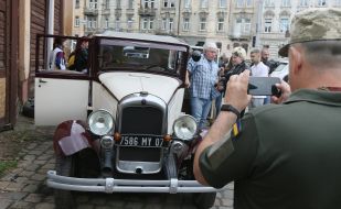 Six retro auto-moto races on the Lviv Triangle track