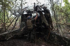 Artillerymen of the 13th brigade of the "Charter" National Guard at advanced positions in the Kharkiv region