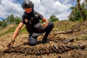 Sappers  are preparing to detonate the found ammunition