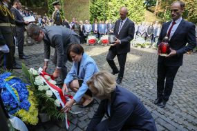 Commemoration of the scientists who were shot by the Nazis in 1941