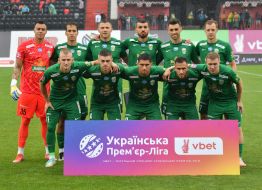 FC "Karpaty" players