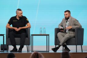 Oleksandr Kamyshin, Ihor Bezkaravainy