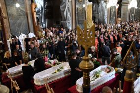 Farewell to the dead Yevgenia Bazylevych and her three daughters in Lviv