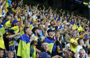 Вболівальники на трибуні