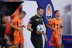 Арбітр Андрій Коваленко