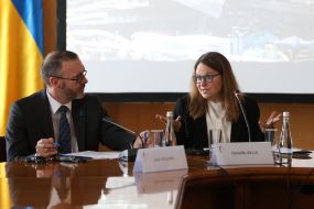 Jako Silje and Danielle Bell