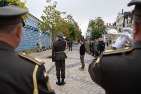Volodymyr Zelenskyy laid flowers at the Wall of Memory of Fallen Defenders of Ukraine
