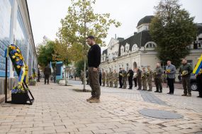 Volodymyr Zelenskyy laid flowers at the Wall of Memory of Fallen Defenders of Ukraine