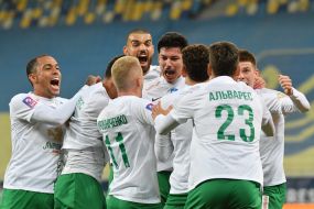 FC "Karpaty" players