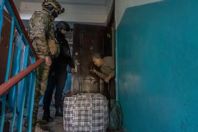 Evacuation of people in the city of Kupyansk
