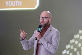 Arseniy Yatsenyuk