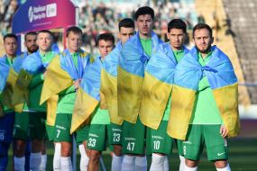 Players of FC Karpaty (Lviv) before the match