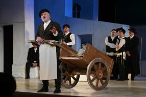 Performance "Tevye the Milkman"