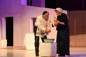Performance "Tevye the Milkman"