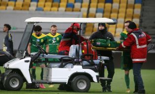 A player from FC "Livyi Bereg" (Kyiv) is being transported with an injury