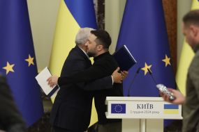 Antonio Costa and  Volodymyr Zelensky