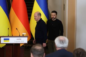 Volodymyr Zelenskyy and Olaf Scholz