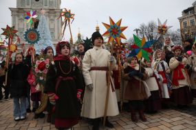 Participants in the Christmas procession in the center of Kyiv