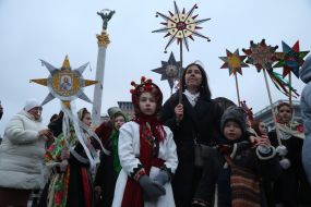 Participants in the Christmas procession in the center of Kyiv