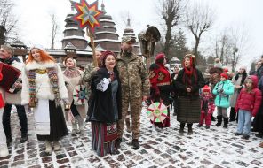 Festival "For Christmas to the Grove"