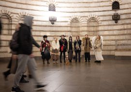 Колядки в киевском метро