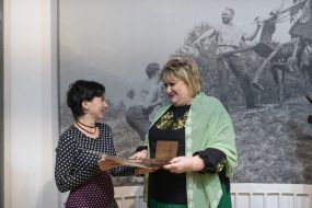 Олена Ковальська  та Ірина Дробот