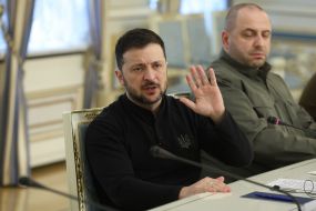 Volodymyr Zelenskyy, Rustem Umerov