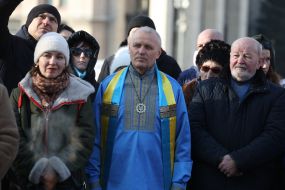 Церемония прощания с воином и телеоператором Русланом Ганущаком на Майдане Незалежности в Киеве