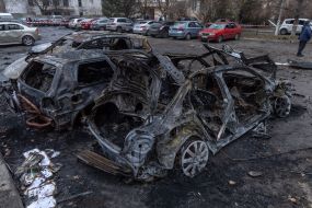Автомобілі, що згоріли внаслідок атаки ворожих БПЛА в Одесі