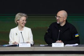 Denys Shmyhal and Ursula von der Leyen