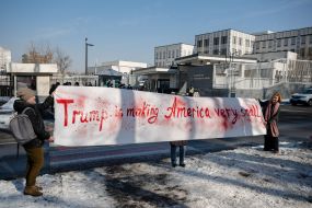 Акция возле посольства США в Киеве