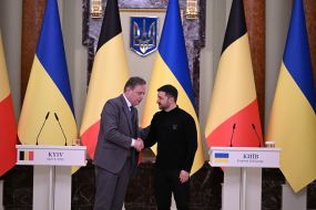 Зустріч Володимира Зеленського та Барта де Вевера з представниками ЗМІ