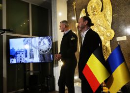 Vitaliy Klychko, Charles Caissin