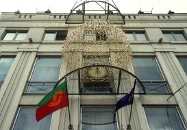 ORIGAMI for UKRAINE Installation  on the facade of the Museum of the History of the City of Kyiv