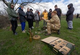 Instructors conduct field exercises in fire and tactical training in the Kharkiv region