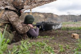 Instructors conduct field exercises in fire and tactical training in the Kharkiv region