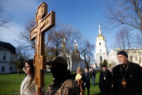 Participants of the Ecumenical Stations of the Cross for the prisoners, their families and the return of peace in Ukraine